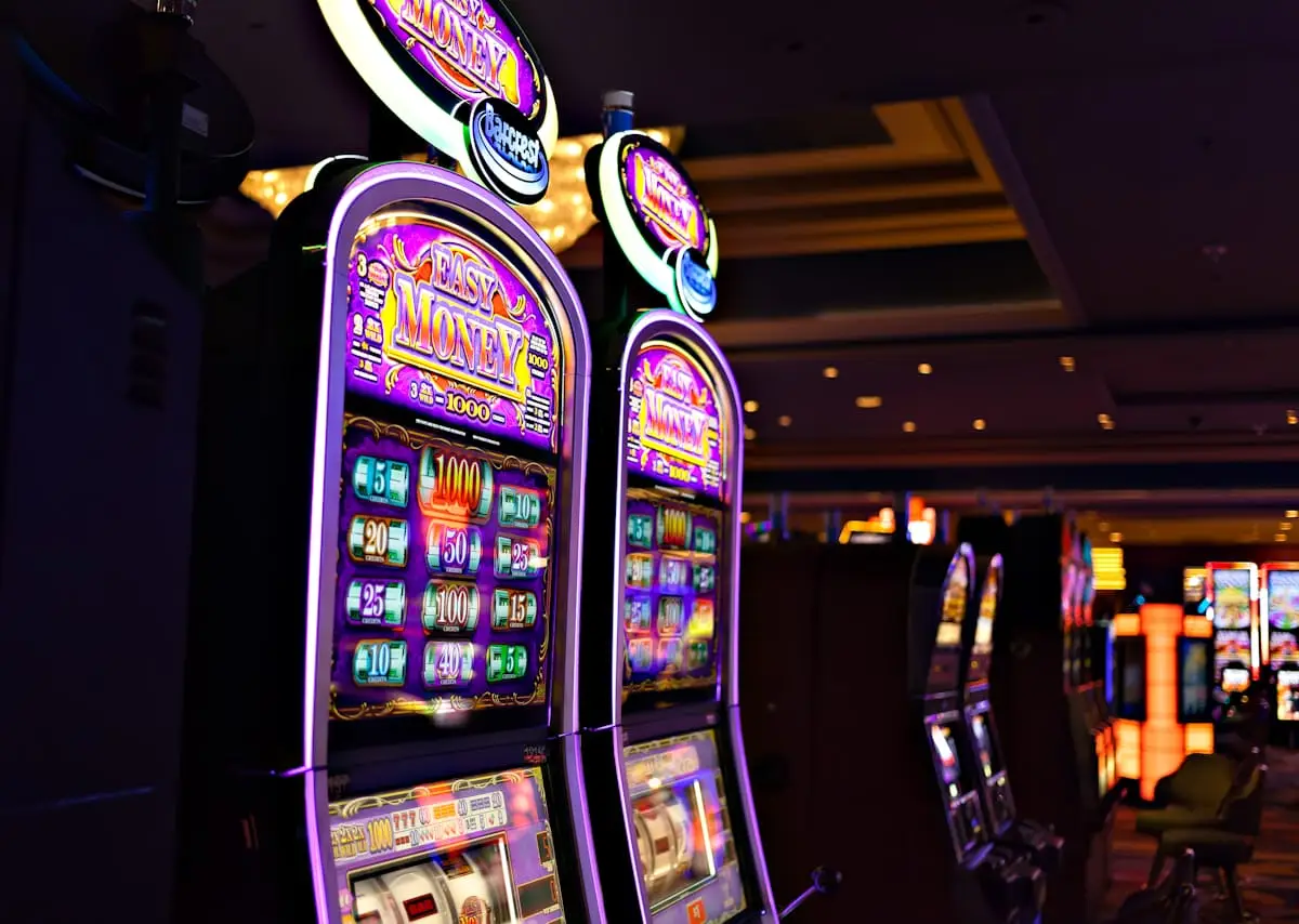 Greenbloockstudio casino hotel