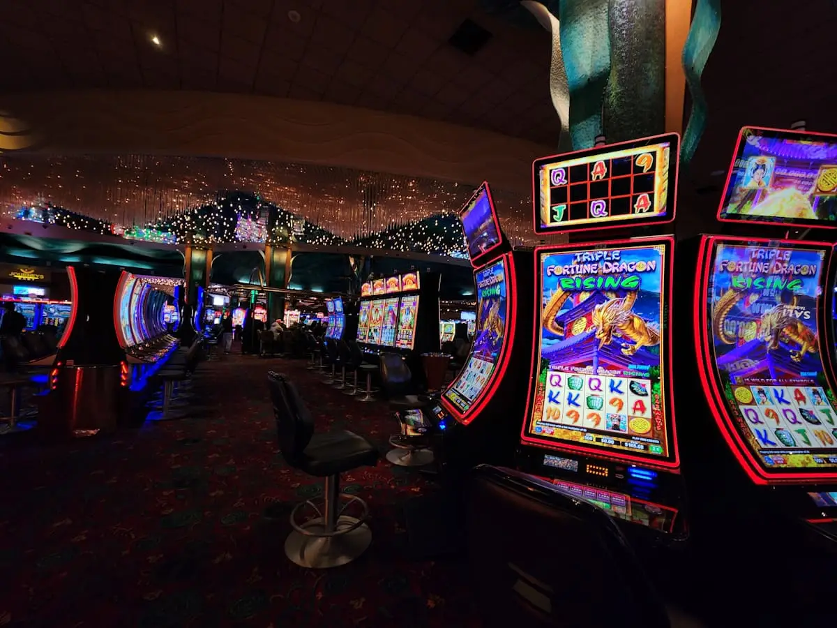 Greenbloockstudio casino hotel