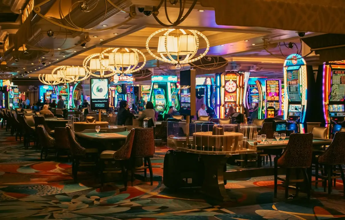 Greenbloockstudio casino hotel
